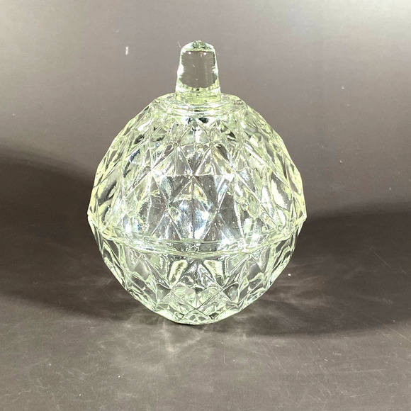 Vintage 1960s Glass Apple Shaped Trinket Box - Picture 3 of 5